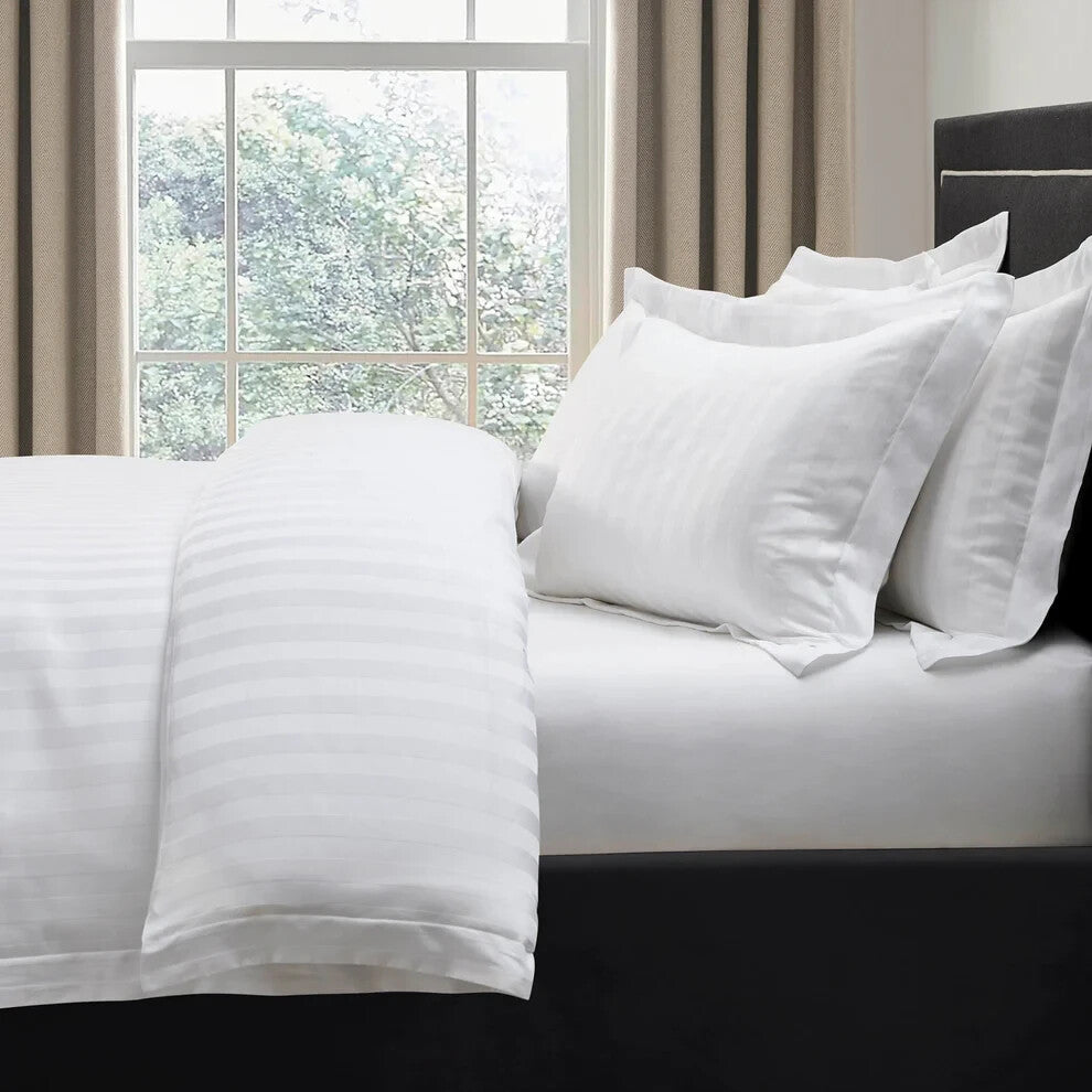 Duvet Set Bed Linen Duvet Covers and 2 pillow cases - 1