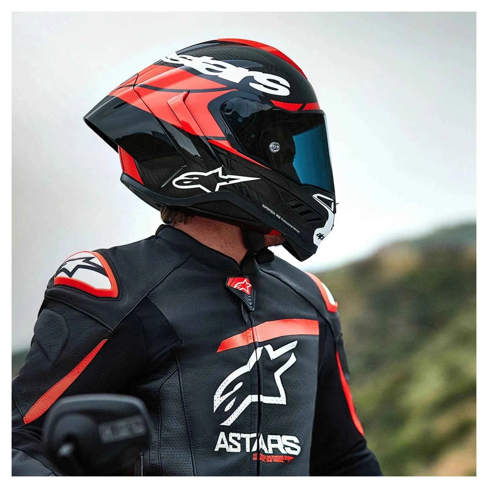 Alpinestars Supertech R10 Element 22.06 FIM (1363) Carbon Full Face Race Helmet